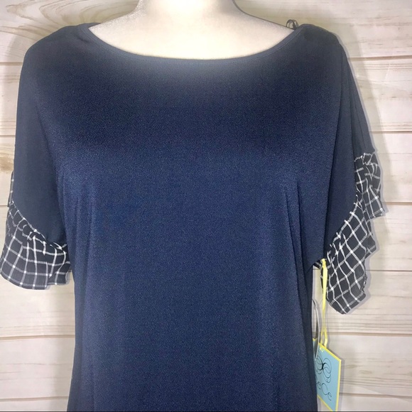 CeCe Mixed Media Flutter Sleeve Blouse - Picture 4 of 6